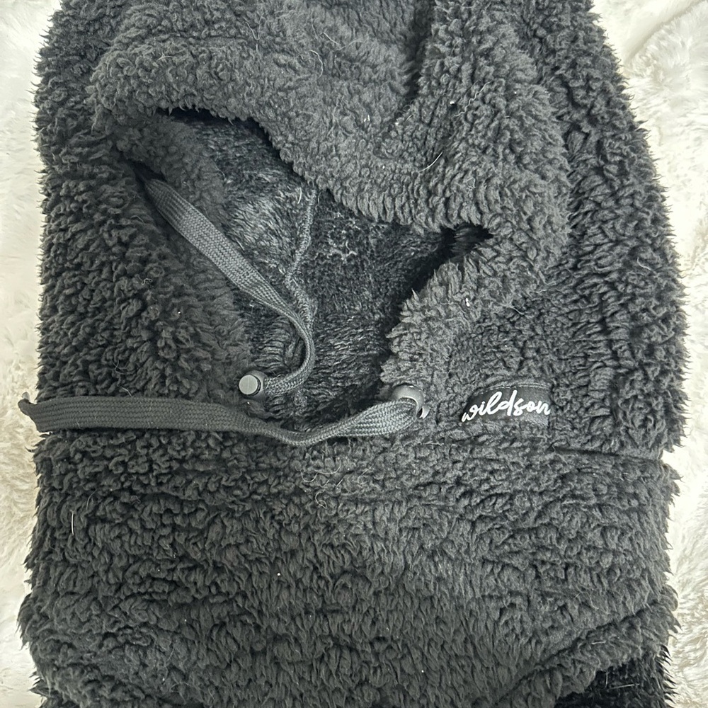 Black sherpa helmet cover